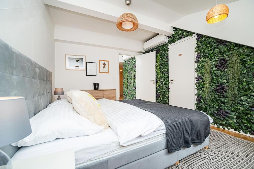 Magic With Terrace Apartamento Praga